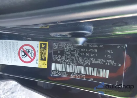 2018 Toyota Highlander Le z USA, uszkodzony, nr VIN 5TDBZRFH4JS820760